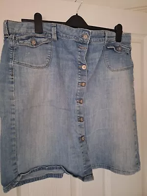 Marks And Spencer Indigo Light Blue Denim Skirt Size 20 Button Through • £4