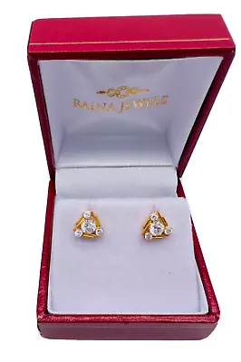 22ct Yellow Gold & Cubic Zirconia Stud Earrings • £160