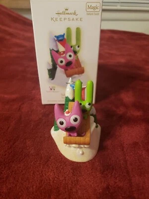 $10 • Buy Hallmark Ornaments Hoops And Yoyo 2009