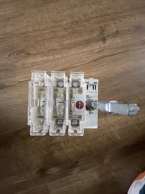 £60 • Buy Wylex 3 Phase Switch Fuse- 100amp