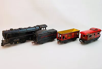 Mixed Lot Vintage Marx Toy Train Wind Up Engine & 3 Cars Metal Works O No Key • $58.95