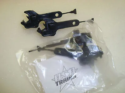 2 PAIRS USA TRAINS WORKING KNUCKLE COUPLERS--Brand New In Package • $14.95