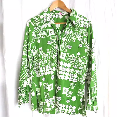 Vintage 70's Evelyn Pearson Lounging Apparel Shirt Green White L • $25