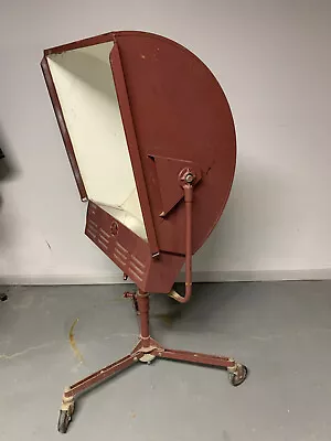 Mole Richardson Type 2561 2K Softlight With Stand! • $100