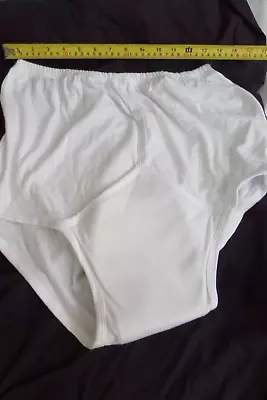 Adult Incontinence  Y Fronts Pants Size Xl Extra Large 29 -35  Waist Approx • £10