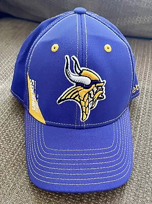 New Minnesota Vikings Reebok NFL Flex Fit Cap *RARE STYLE* Never Worn *MINT* S/M • $10