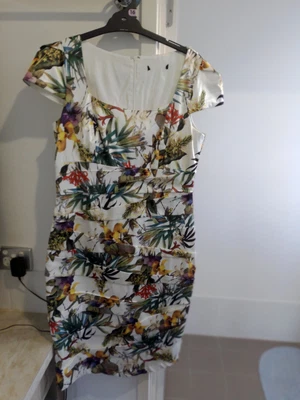 $20 • Buy Lovely Floral Dress Size 10 Beautiful Colours