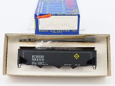 HO Scale Roundhouse MDC 1611 ERIE 3-Bay Offset Hopper #38300 Kit • $17.95