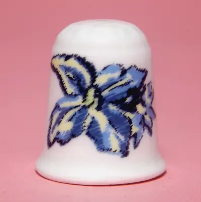 Coalport Mother 1978 China Thimble B/144 • £1.99