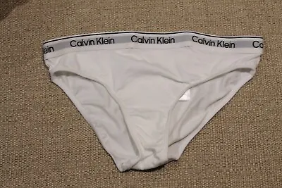 CALVIN KLEIN WHITE PANTS KNICKERS SBLACK LOGO In UK AGE 14 / 16 • £3.99