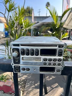 Mazda Miata Radio 1993 Pioneer • $575