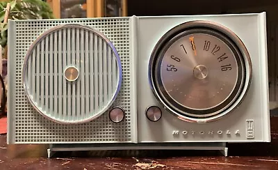 Motorola AM Tube Radio Vintage • $135.50