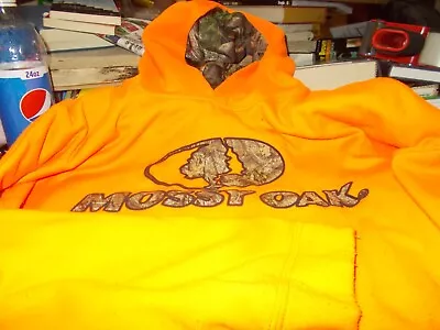 Mossy Oak Men's Long Sleeve Hoodie Size XL  • $18