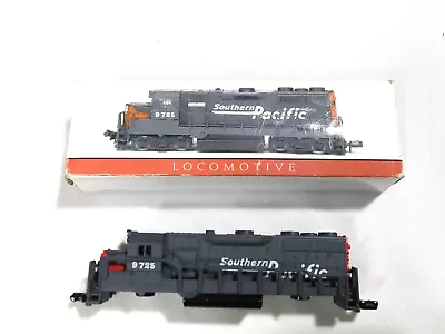 Southern Pacific #9725 Miniature Locomotive Train #418 New • $5.99