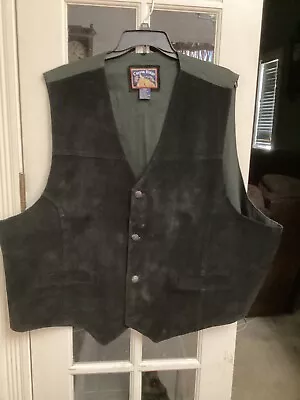 Men’s 5x Leather Suede Vest Black • $25