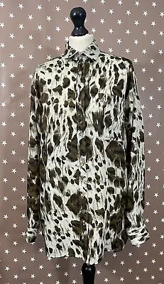 Reclaimed Vintage Mens Shirt Size S Cheetah Leopard Print • £18.53