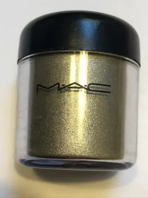£6 • Buy MAC  Pigment ~ PLATINUM-  Full Size 7.5g
