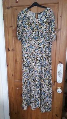 £7.99 • Buy Peacock Yellow Floral Maxi Dress Size 22