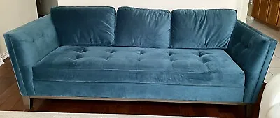 $450 • Buy Oversized Dark Green Sofa Seats 5