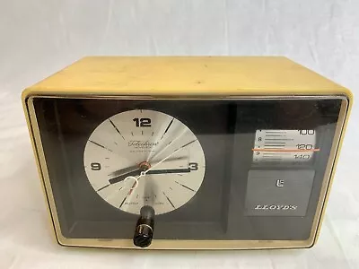 Vintage Lloyd's Yellow Radio Model JJ7760- Tested And Works!  • $19.99