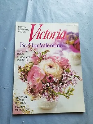 VICTORIA Magazine February 2001 Wedding Bliss/Pretty Romantic Rooms • $3.99