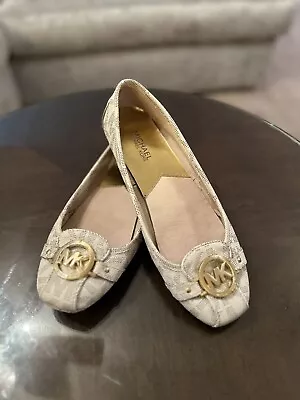 Michael Kors Signature Fulton Moccasin Women 9 Ballet Flat Vanilla Slip On Shoe • $39.99