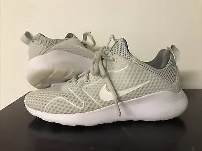 Nike Women Kaishi 2.0 Sneaker Size 7US/ 4.5UK/ 38EUR. Pure Platinum 861666-001. • $39.95