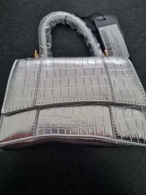 £7.99 • Buy Boohoo Metallic Croc Curved Chain Cross Body