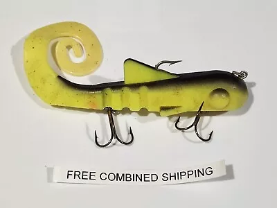 Musky Innovations Shallow Bull Dawg Soft Plastic Swimbait • $13.95