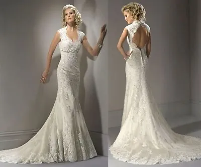 $1999💕 Maggie Sottero 💕 10 Alencon Lace Fit & Flare Cameo Back Queen Ann Neck • $499.75