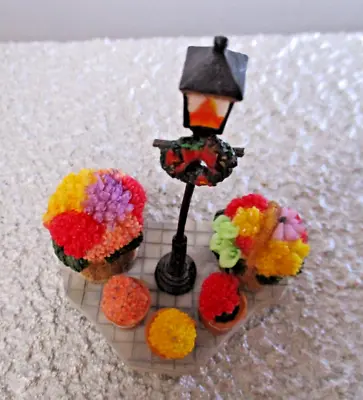 Lemax Christmas Village Lamp Post Light Retired FLOWERS HOME TOWN VINTAGE • $12.99