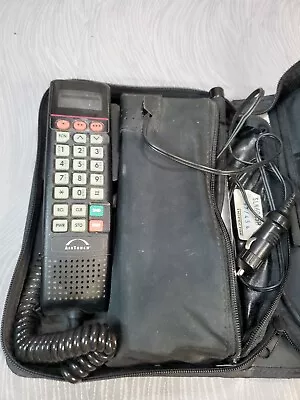 Vintage 1994 Motorola Cell Phone 2500A With Battery Pack And Carry Case • $30