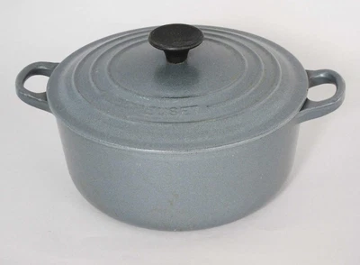 £65 • Buy Le Creuset Size 20 Cast Iron Flint Grey Lidded Casserole Dish 2.4L Capacity