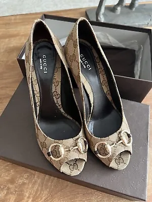 $300 • Buy Gucci Peep Toe Shoes Size 38.5 .