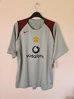 £150 • Buy Nike Manchester United Football Shirt Men's XXL Vodafone Grey Training NWT 