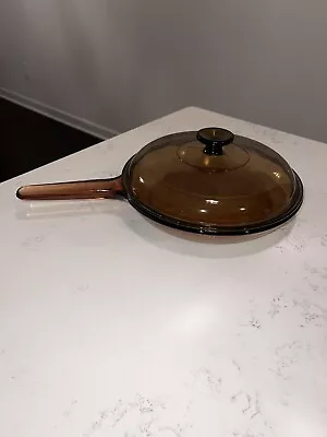 Visions Corning Ware Pyrex  10  Pan Skillet With Lid Waffle Bottom Amber • $29.99