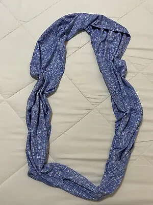 Coolibar UPF 50+ Women's Infinity Scarf Light Blue Periwinkle White • $12