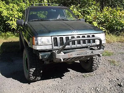 $495 • Buy 1993-98 Jeep Grand Cherokee ZJ Shorty Winch Bullbar Front Bumper  