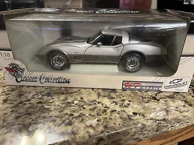 UT 1978 Anniversary Chevrolet Corvette 1:18 Die Cast - Silver • $64