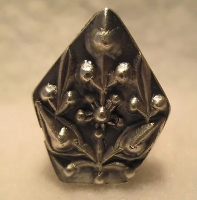 Unusual Middle Eastern Detailed Silver Lozenge Relief Ring • $12