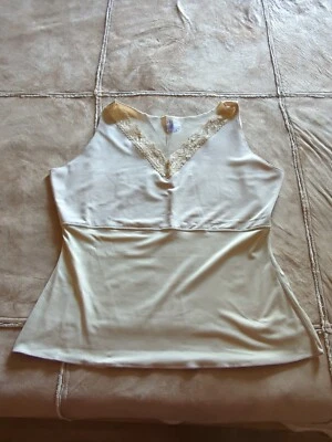 $15.99 • Buy Spanx Beige Lace V-Neck Shape Wear Camisole Tank Top Size 3X (Read)