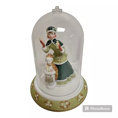 Avon 2003 Mrs Albee Presidents Club  Figurine Miniature In Dome With Box  • $12.99