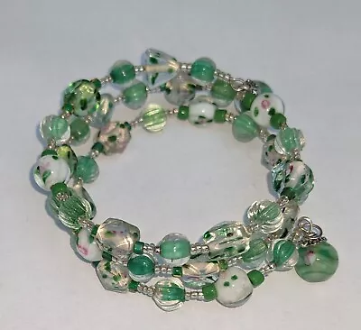 HANDMADE GLASS BEAD BRACELET GREEN Lampwork GLASS BEADS ON MEMORY WIRE NEW • £4.99