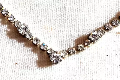 1970's Sparkly Single Strand Crystal V Shape Bridal Formal Evening Necklace 15  • $2.25