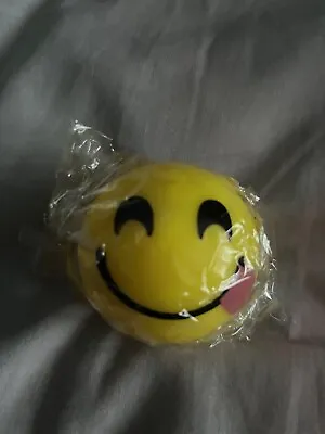 Emoji Light Up Ball • £2.50