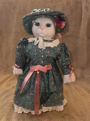 Limited Edition Musical Carol Anne Dolls By Bette Ball - Cat With Stand • $40