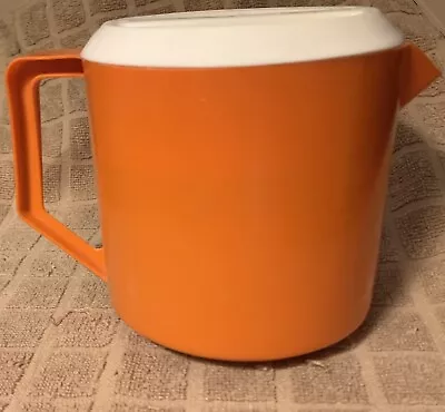 Vintage Rubbermaid Orange 1 1/2 Quarts Pitcher Model 2745 With White Lid • $9.41