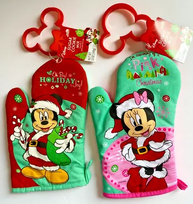 DISNEY Mickey & Minnie Mouse Christmas Baking Oven Mitt Cookie Cutter Green/Pink • $15.99