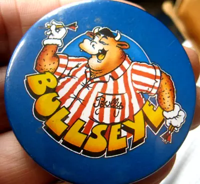 BULLSEYE Darts Jim Bowen Television Show Genuine Vintage 1980s Pin BADGE • £3.99