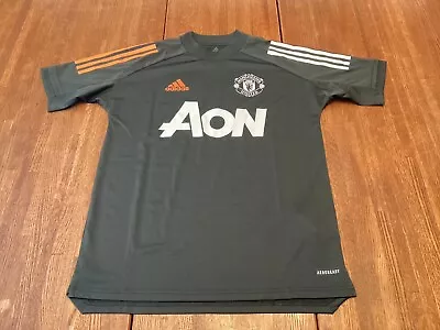 EUC Adidas Manchester United FC 2020/21 Youth Training Jersey Size Large FR3646  • $24